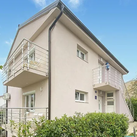 Apartman Beautiful In Krk With Wifi *
